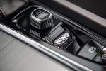 Volvo XC60 D5 R-Deisgn 2017 года (UK)